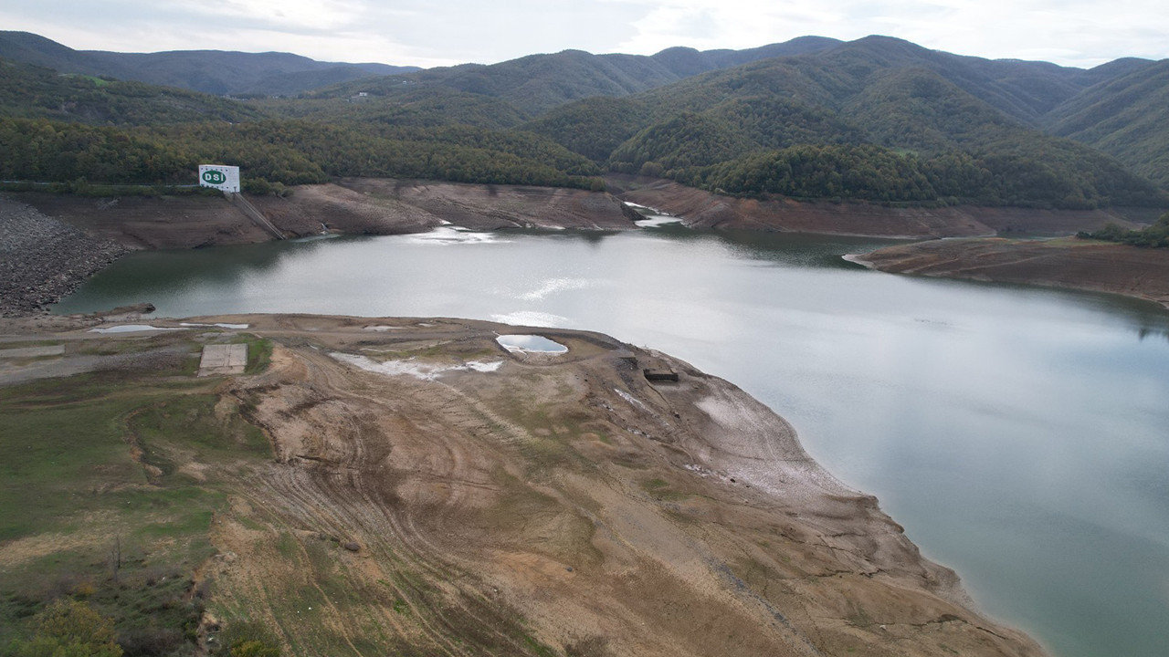 Gökçe Barajı'nda su kritik seviyeye düştü - Resim : 1